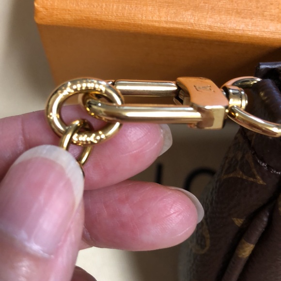 🌸🌸 AUTHENTIC 🌸🌸 Louis Vuitton Pochette Accessory - Picture 5 of 14